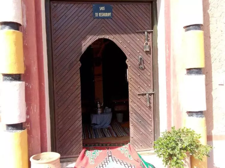 Hotelli Auberge Restaurant Tissili  Oasis De Fint