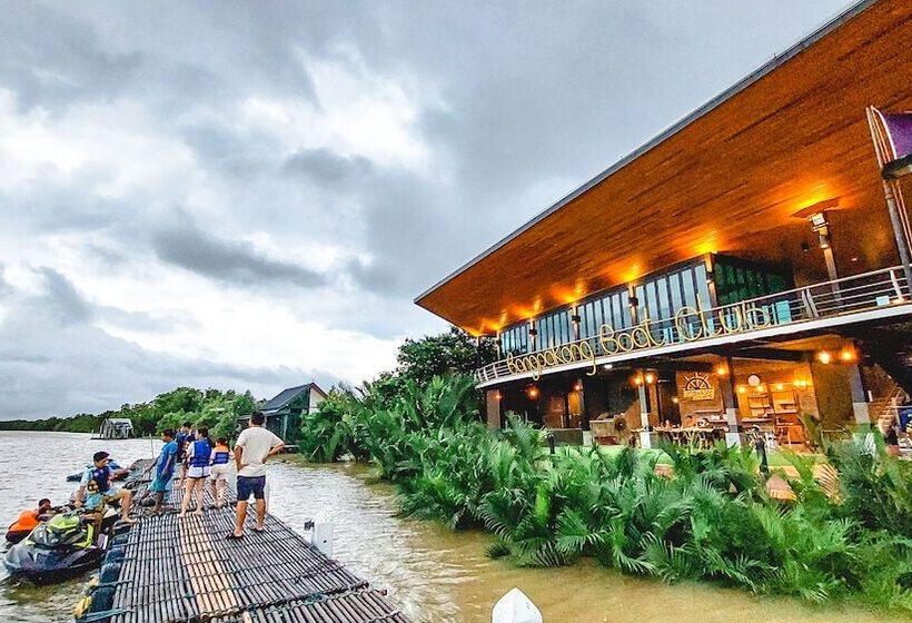 בית מלון כפרי Bangpakong Boat Club