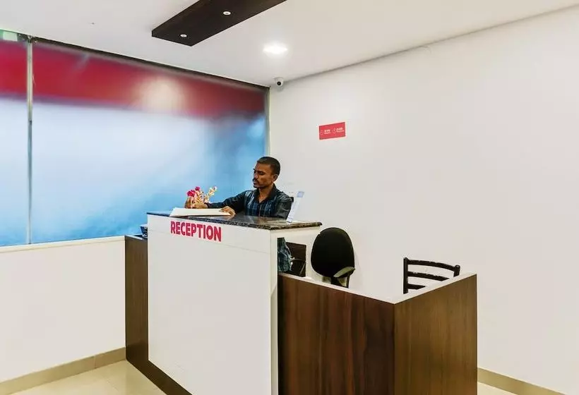 Hotelli Comfort Inn By Oyo Rooms