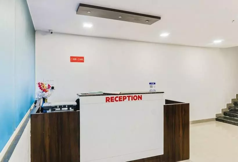 Hotelli Comfort Inn By Oyo Rooms