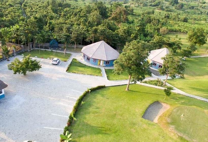 בית מלון כפרי Grand Eco Cabanas