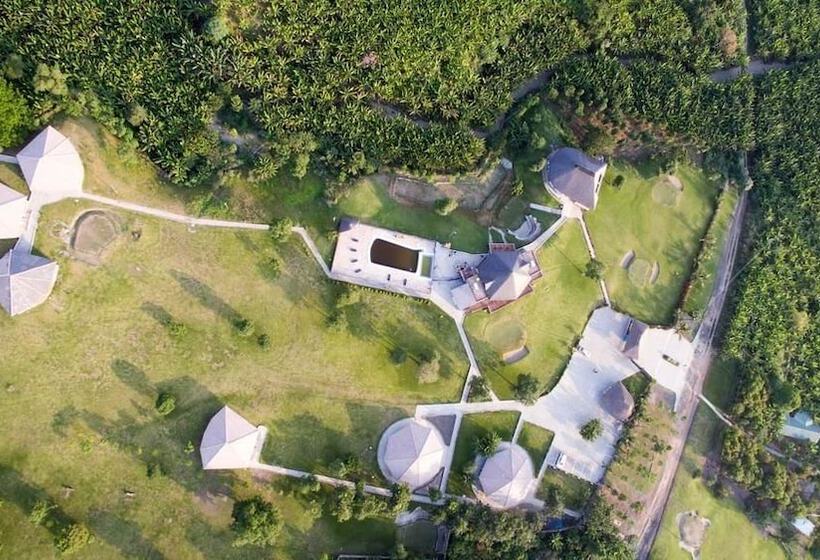 בית מלון כפרי Grand Eco Cabanas
