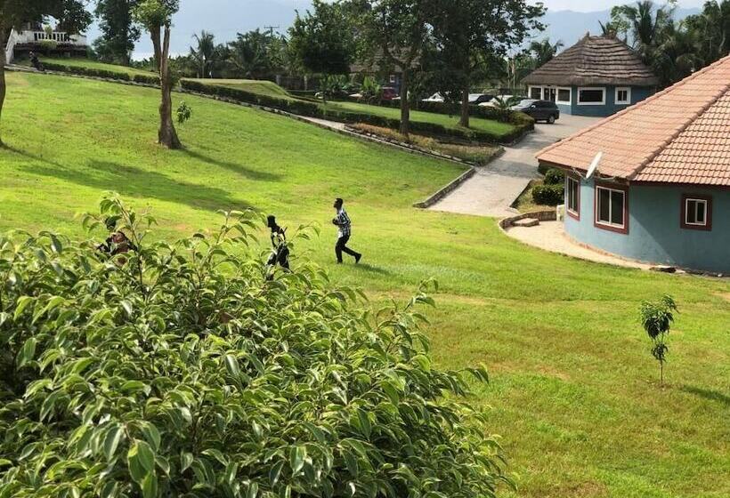 בית מלון כפרי Grand Eco Cabanas