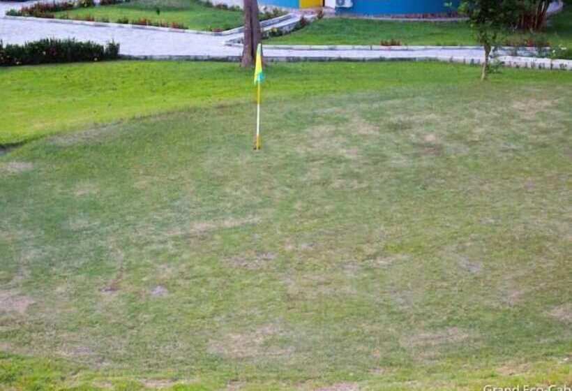 בית מלון כפרי Grand Eco Cabanas