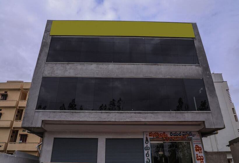 בית מלון כפרי Grd Residency By Oyo Rooms