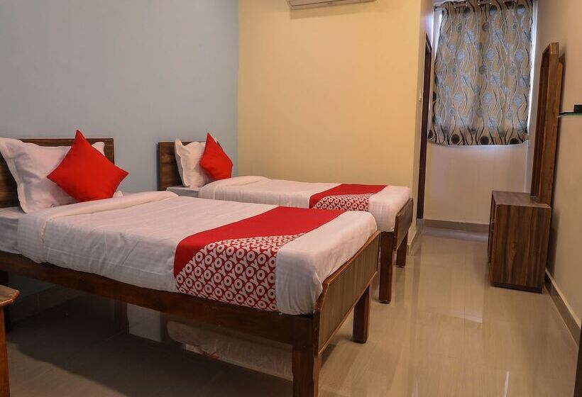 בית מלון כפרי Grd Residency By Oyo Rooms