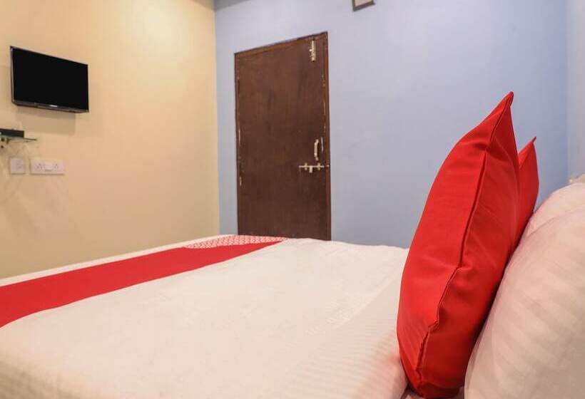 בית מלון כפרי Grd Residency By Oyo Rooms