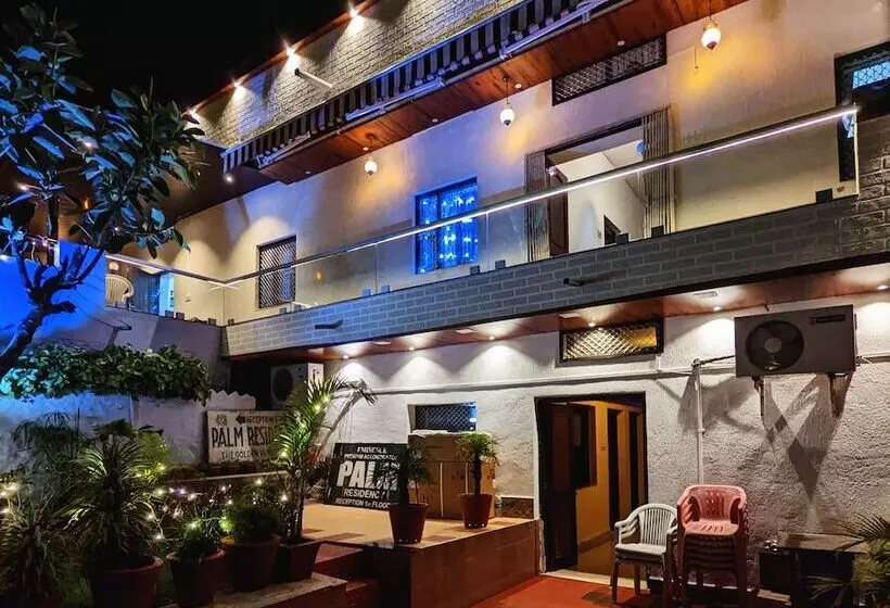 Hotelli Eminence   Palm Residency