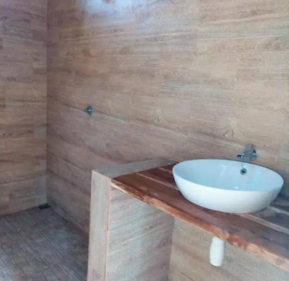 ホテル Lakey Beach Inn