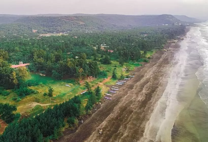 Hotelli Lotus An Eco Beach Resort Dapoli Murud