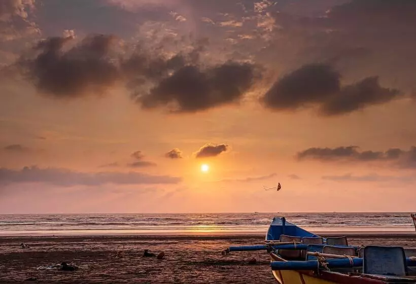 Hotelli Lotus An Eco Beach Resort Dapoli Murud