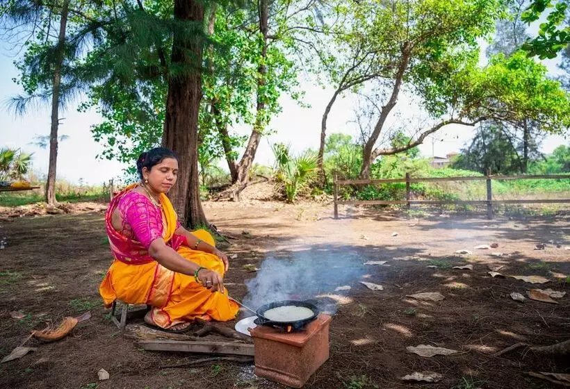 Hotelli Lotus An Eco Beach Resort Dapoli Murud