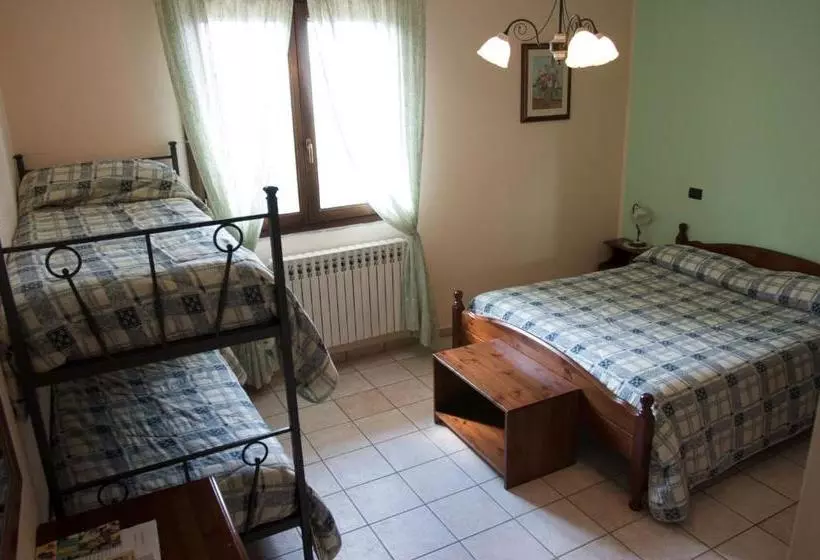 田舎風ホテル Azienda Agrituristica Salella