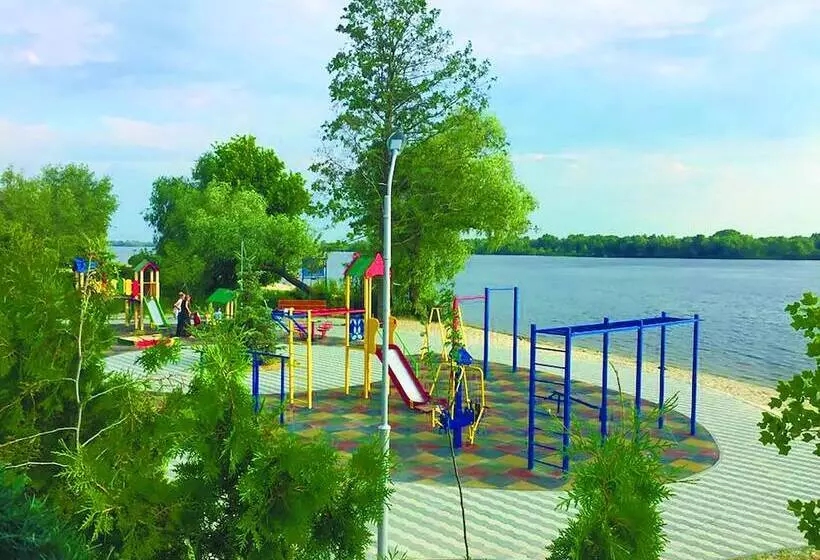 Hotelli Sky River Club Complex