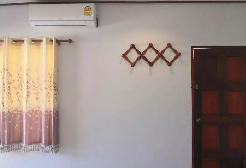 Hotelli Thanawan Resort