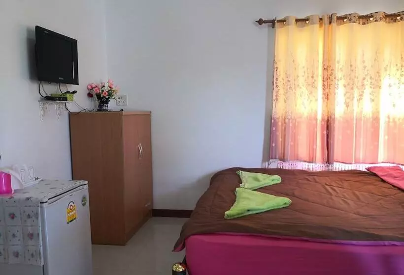 Hotelli Thanawan Resort