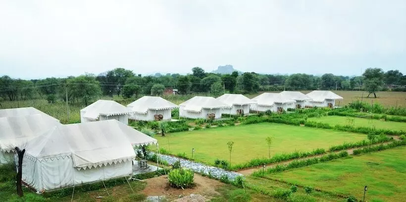 ホテル The Tiger Hill Sariska Resort