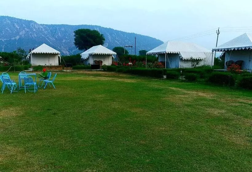 ホテル The Tiger Hill Sariska Resort