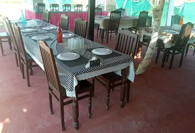 ホテル The Tiger Hill Sariska Resort