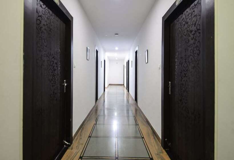 Hotel White Tulip By Oyo Rooms