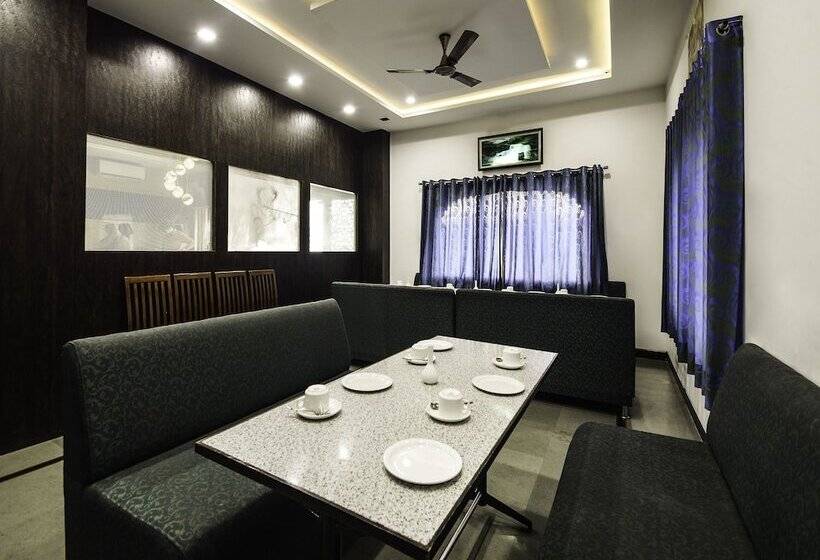 Hotel White Tulip By Oyo Rooms