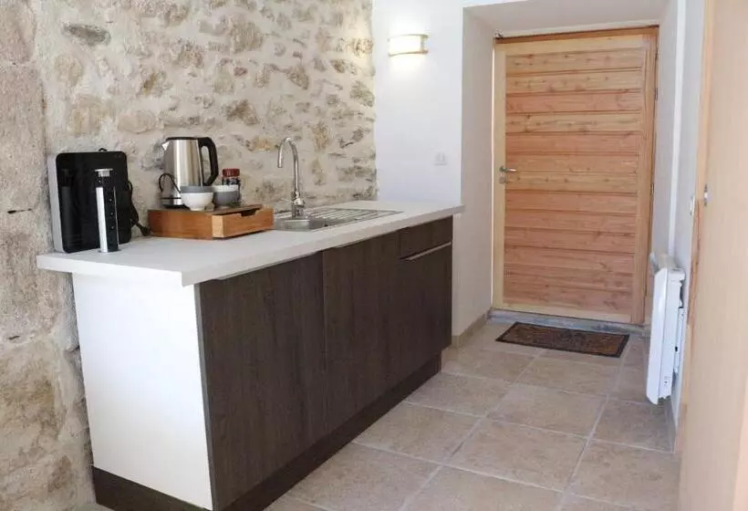 Majatalo Au Château De Villelongue B&b