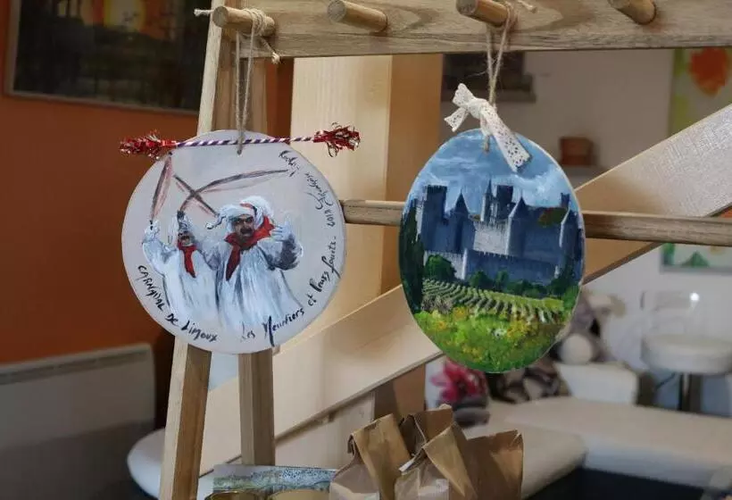 Majatalo Au Château De Villelongue B&b