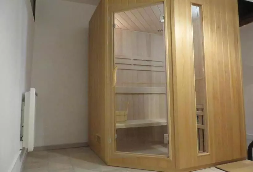 Majatalo Au Château De Villelongue B&b