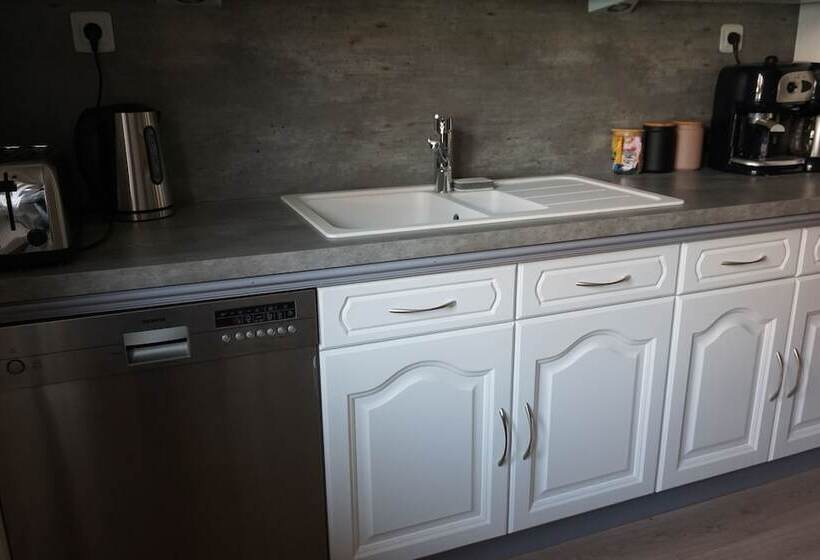 פנסיון Le 1820   3 Etoiles Premium