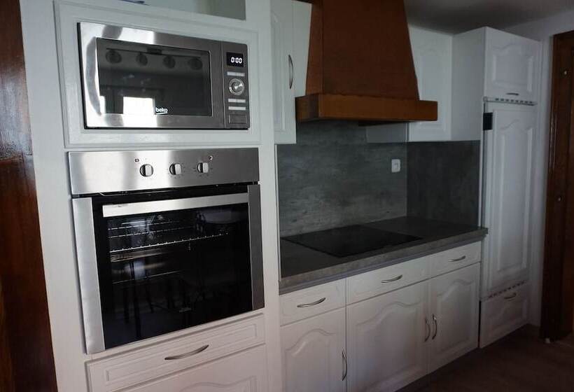 פנסיון Le 1820   3 Etoiles Premium