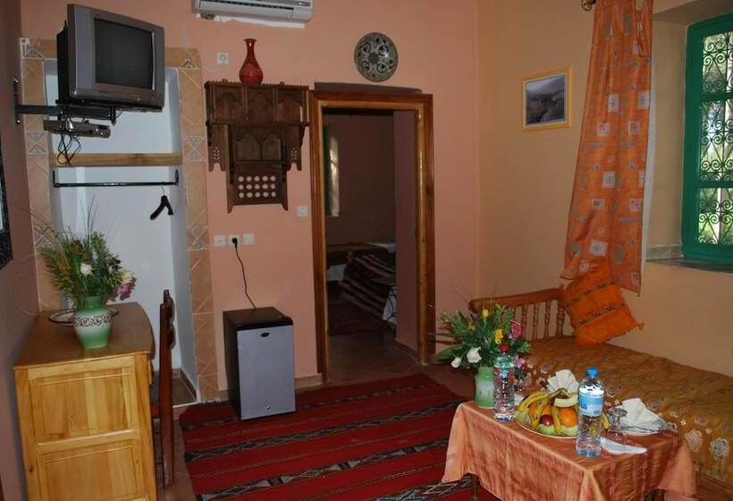 펜션 Riad Mimouna De Timnay