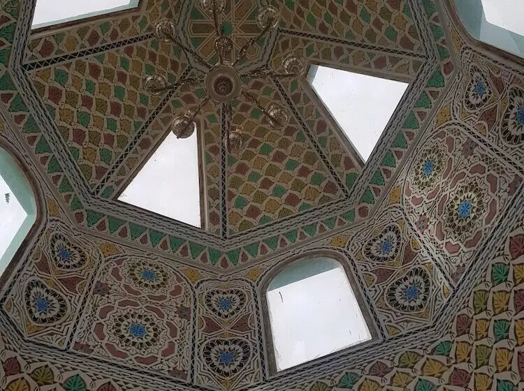 Majatalo Riad Mimouna De Timnay