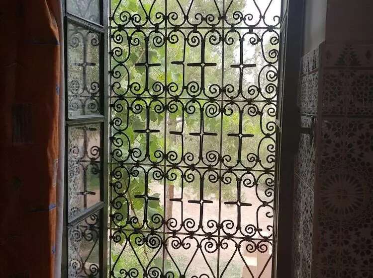 Majatalo Riad Mimouna De Timnay