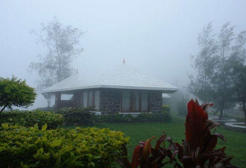 Thrisangu Haven Hill Resort