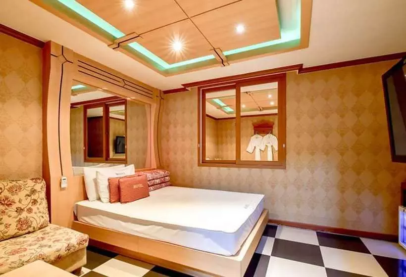 Ssan Motel Gosung