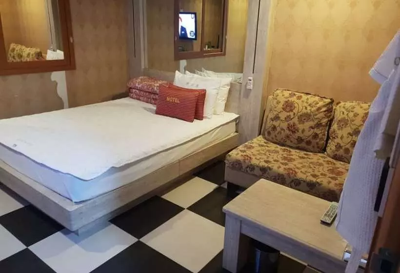 Ssan Motel Gosung