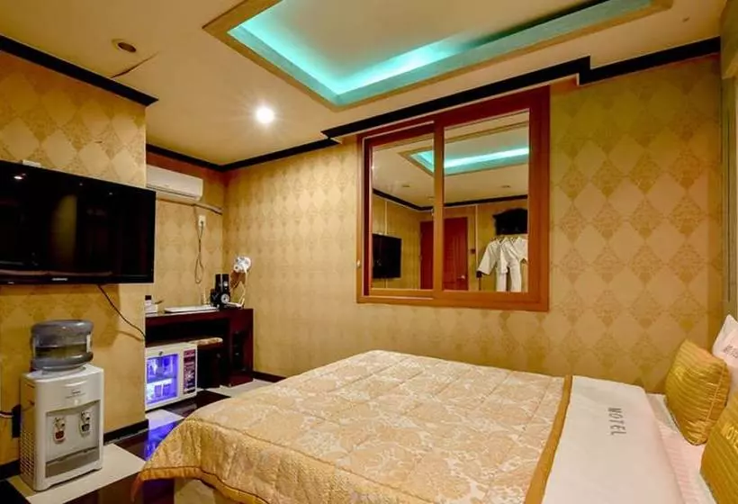 Ssan Motel Gosung