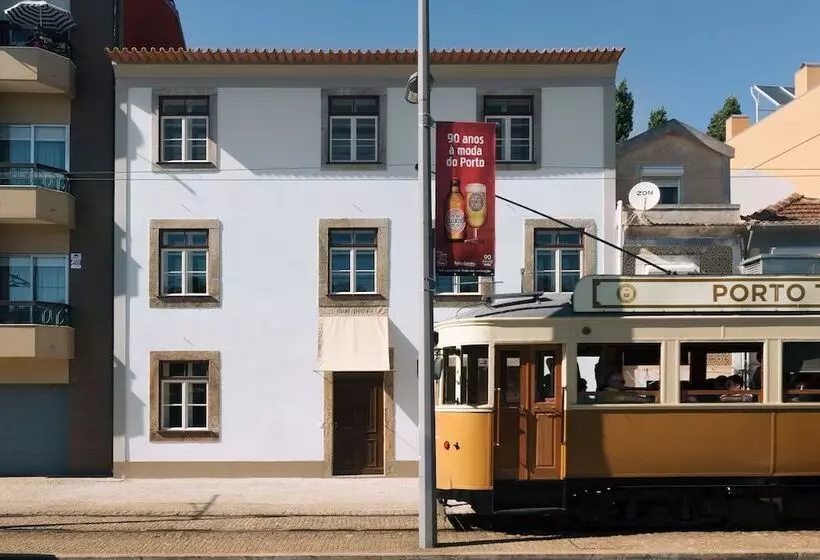 ベッドアンドブレックファースト Duas Portas Townhouse