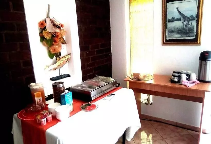 Aamiaismajoitus (B&B) His Glory Guest House