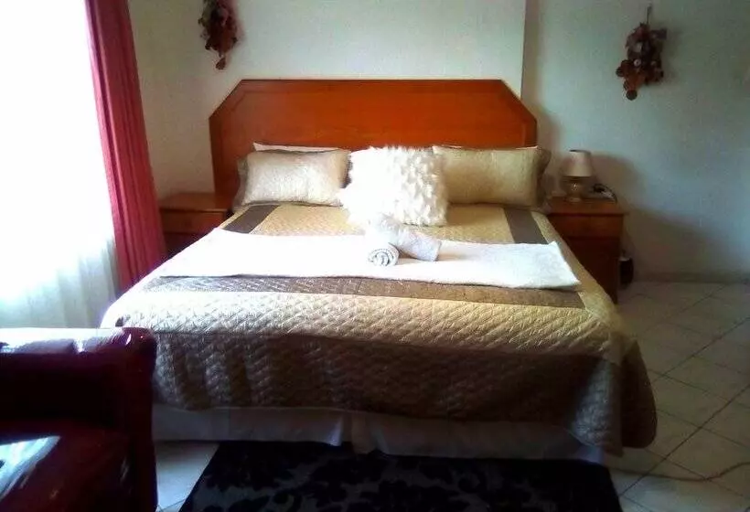 Aamiaismajoitus (B&B) His Glory Guest House