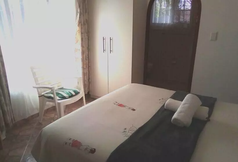 Aamiaismajoitus (B&B) His Glory Guest House