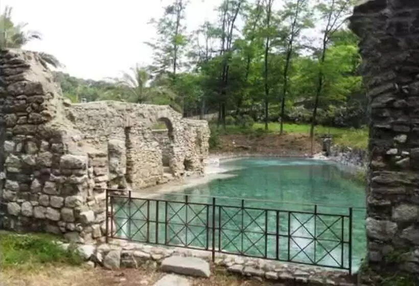 ベッドアンドブレックファースト Villa De Luccheri