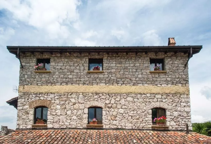 ベッドアンドブレックファースト Villa De Luccheri