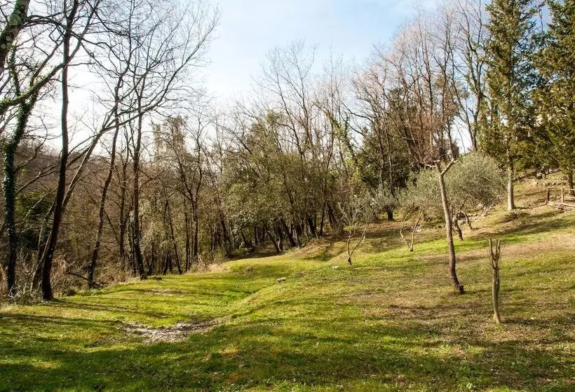 ベッドアンドブレックファースト Villa De Luccheri