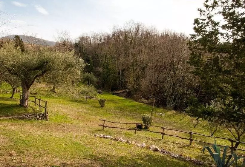 ベッドアンドブレックファースト Villa De Luccheri