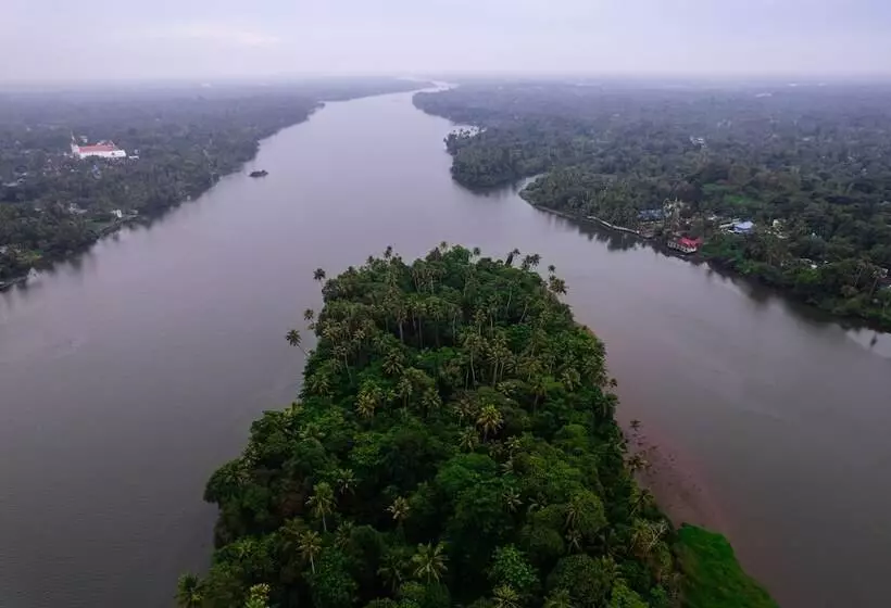 Hotelli Cranganor History Cafe Riverside Chateau