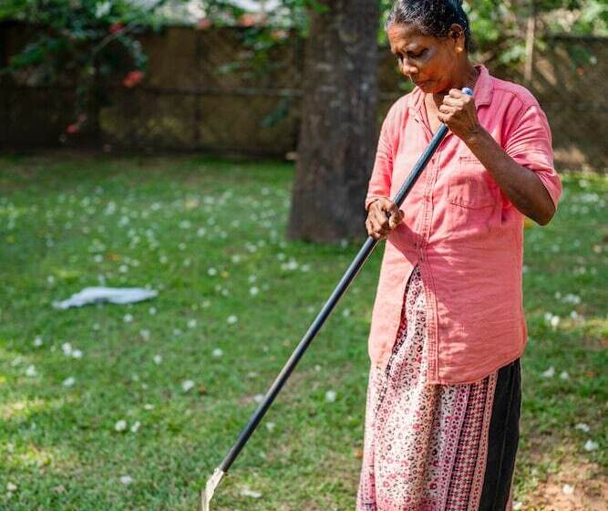 בית מלון כפרי Cranganor History Cafe Riverside Chateau