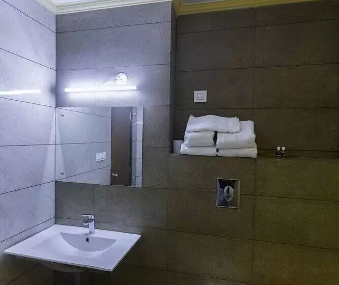 ホテル Kings Regency