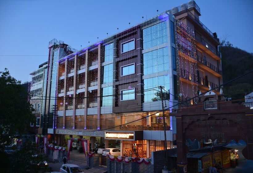 ホテル Kings Regency