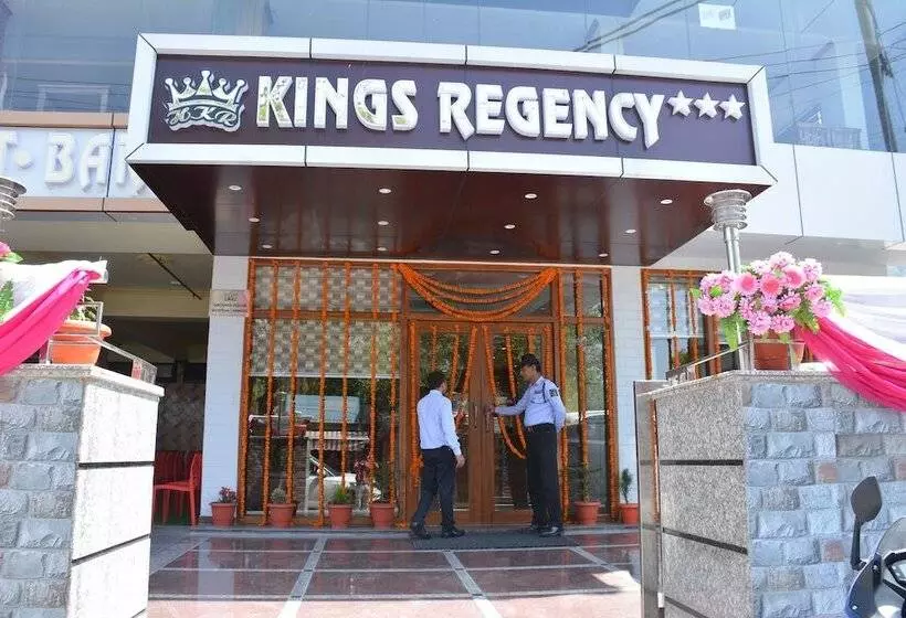 ホテル Kings Regency